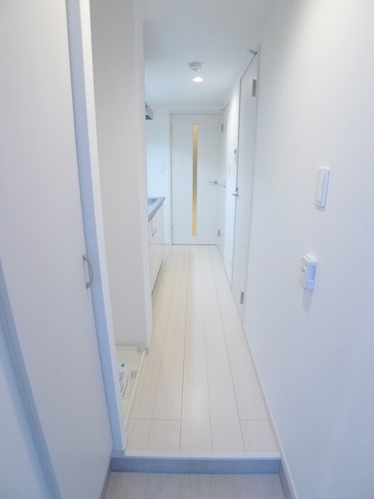 物件内観写真16　(廊下)