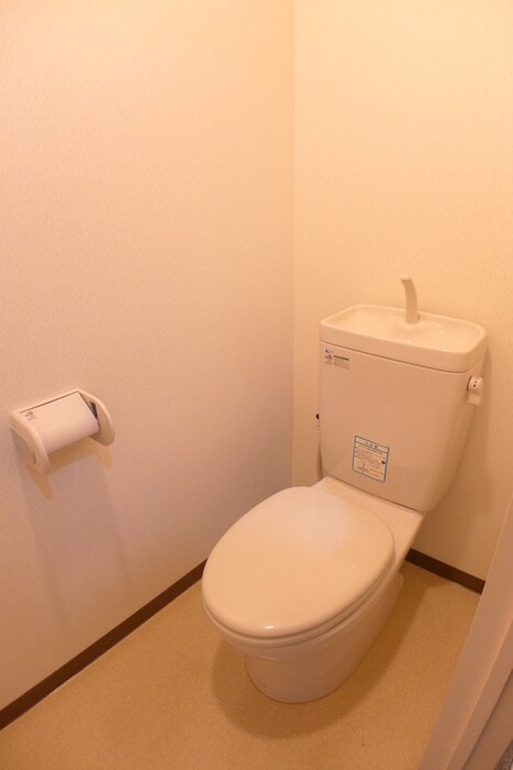 物件内観写真13　(トイレ)