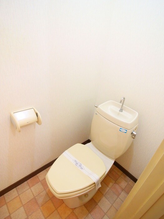 物件内観写真16　(トイレ)