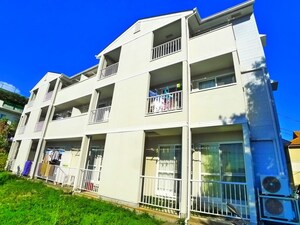 ﾋﾞﾚｯｼﾞﾋﾙ松山外観写真