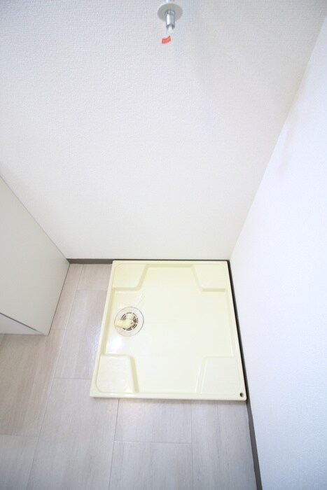 物件内観写真15　(洗濯機置場)