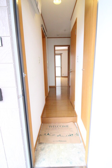 物件内観写真17　(玄関)
