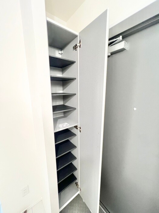 物件内観写真19　(靴箱)