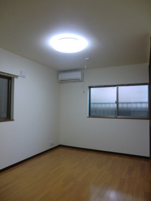 物件内観写真7　(居室)