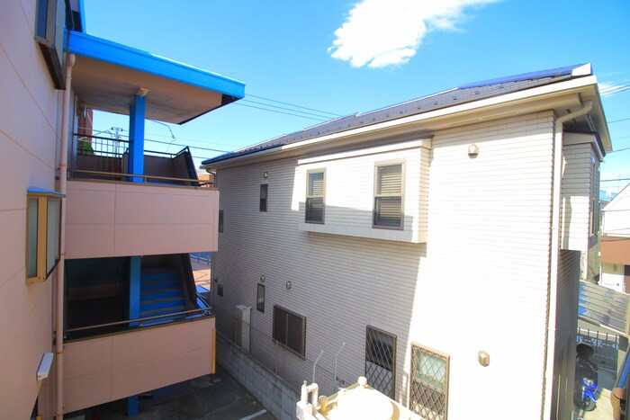 物件内観写真22　(室内からの展望)