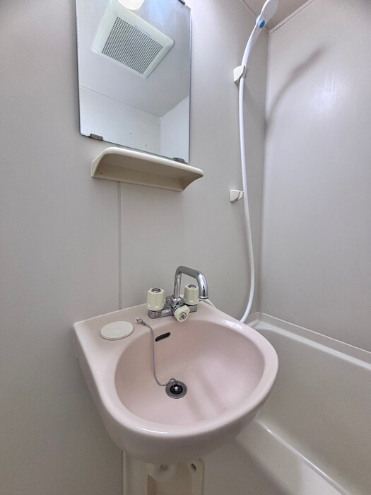 物件内観写真12　(洗面)