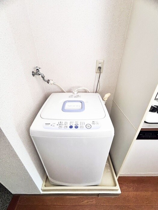 物件内観写真14　(洗濯機置場)