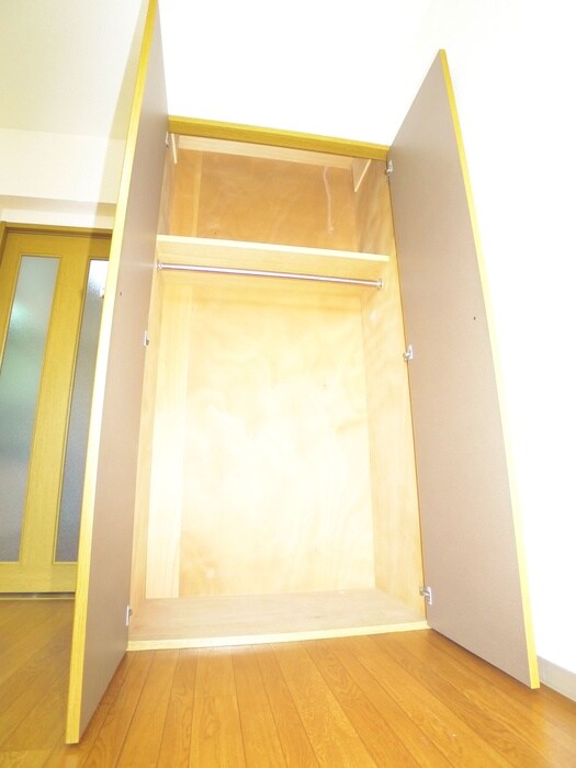 物件内観写真15　(収納)