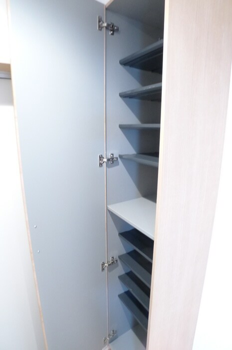 物件内観写真16　(靴箱)