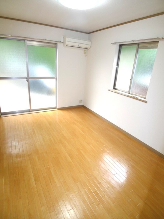 物件内観写真5　(居室)