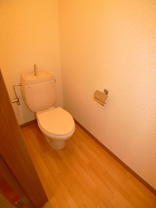 物件内観写真13　(トイレ)