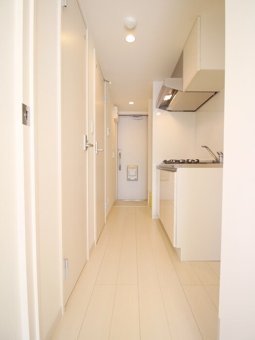 物件内観写真13　(廊下)