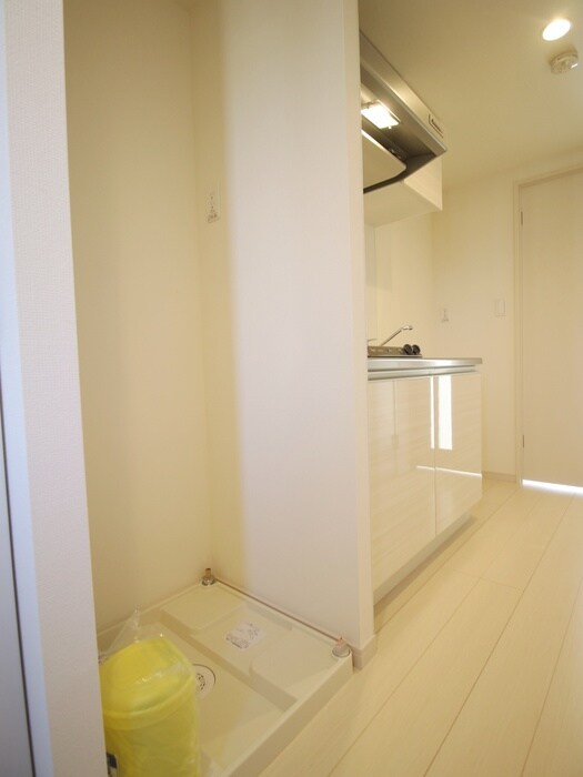 物件内観写真17　(洗濯機置場)