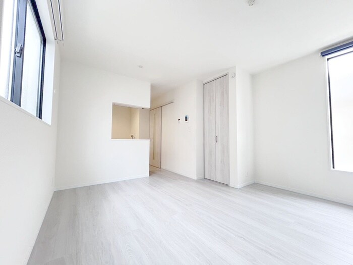 物件内観写真8　(居室)