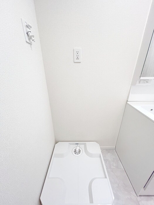 物件内観写真15　(洗濯機置場)