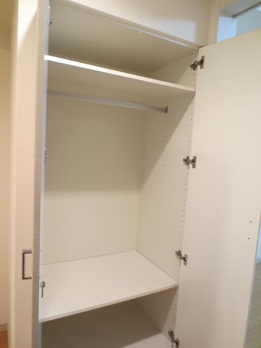 物件内観写真14　(収納)