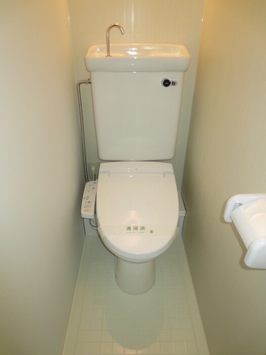 物件内観写真8　(トイレ)