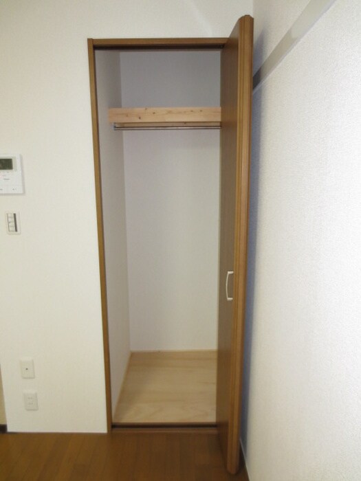 物件内観写真13　(収納)