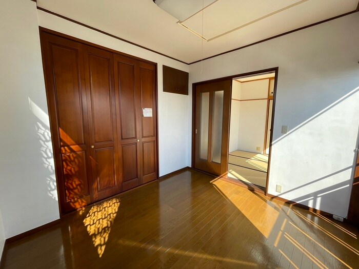 物件内観写真8　(居室)