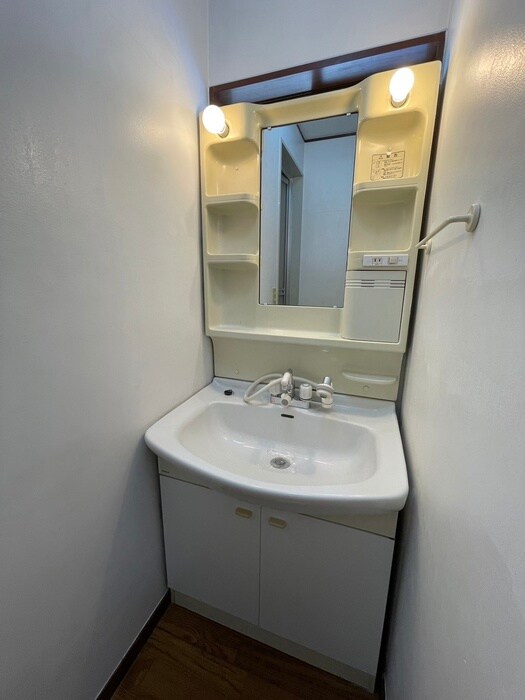 物件内観写真11　(洗面)