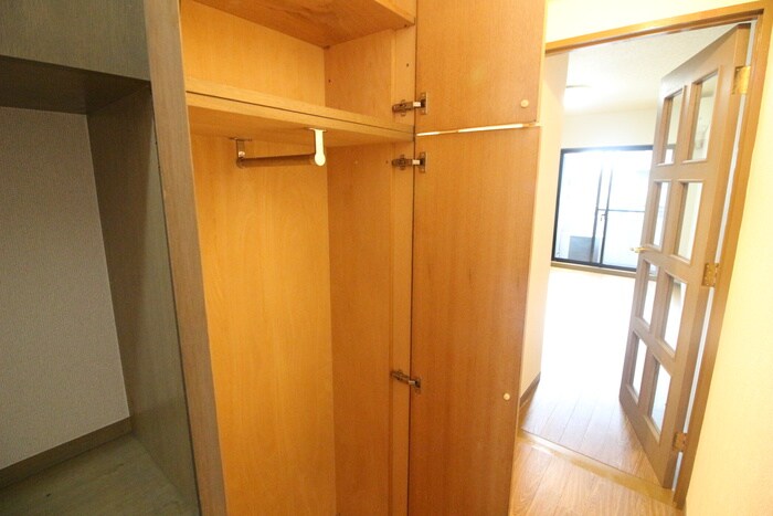 物件内観写真16　(収納)
