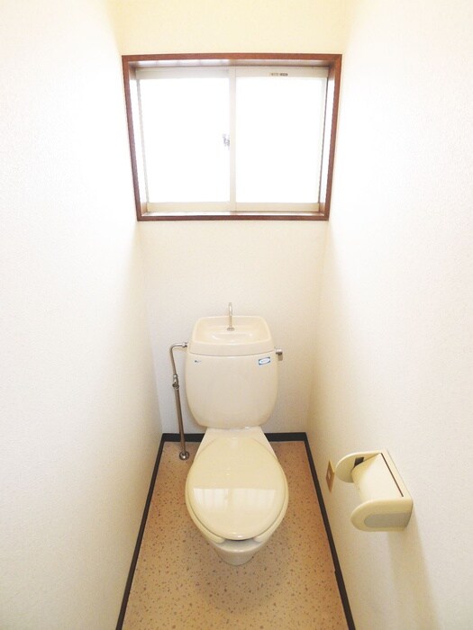 物件内観写真8　(トイレ)