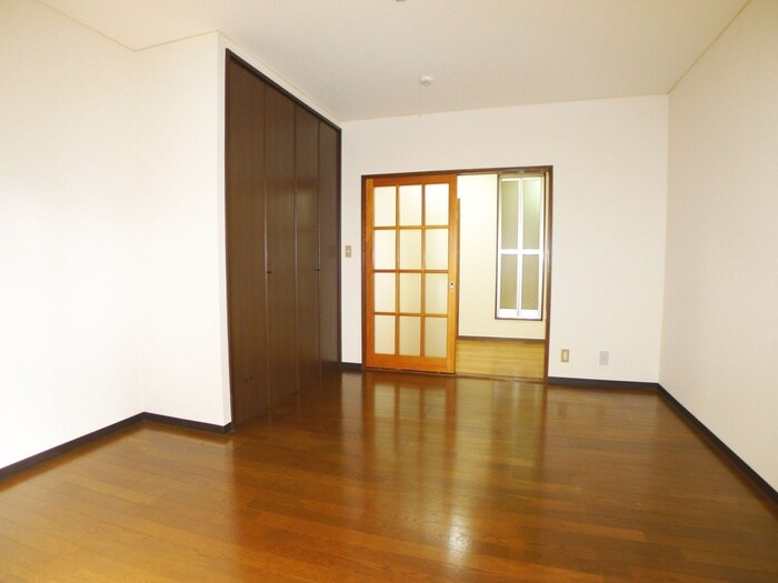 物件内観写真12　(居室)