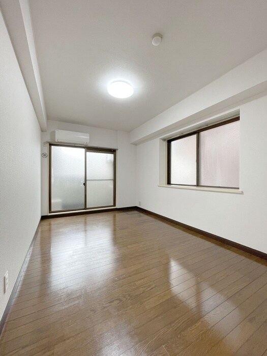 物件内観写真17　(室内からの展望)