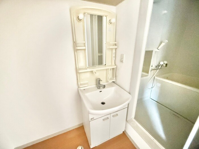 物件内観写真12　(洗面)