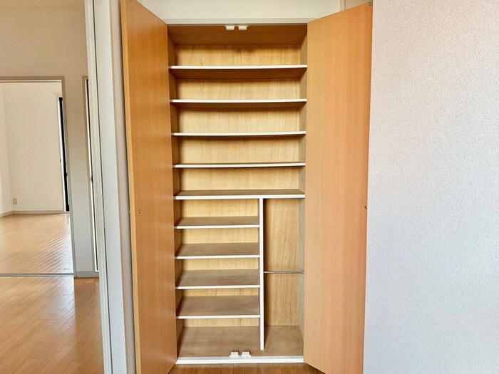 物件内観写真19　(靴箱)