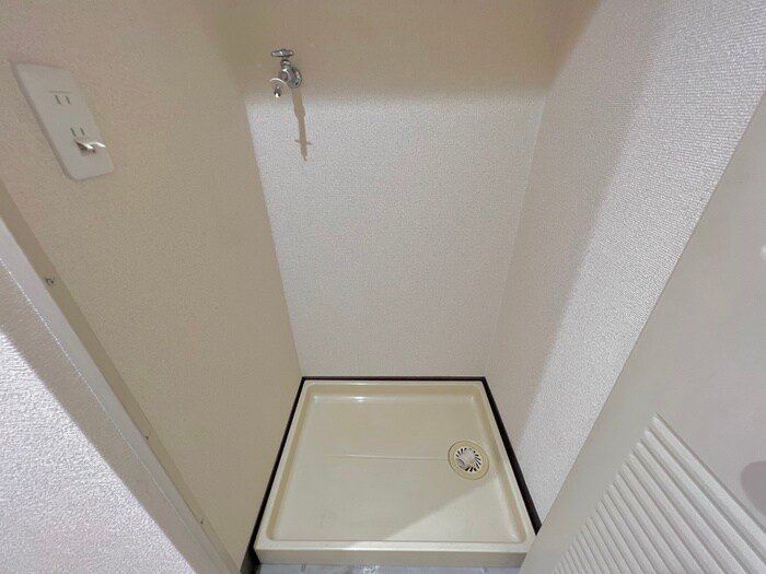 物件内観写真13　(洗濯機置場)