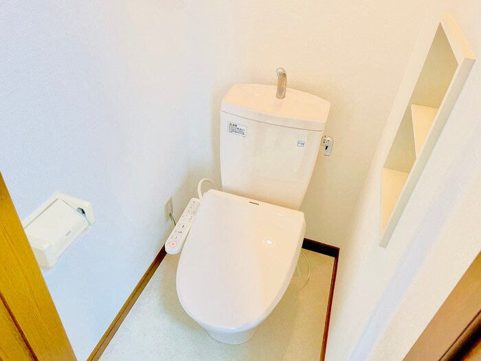 物件内観写真12　(トイレ)