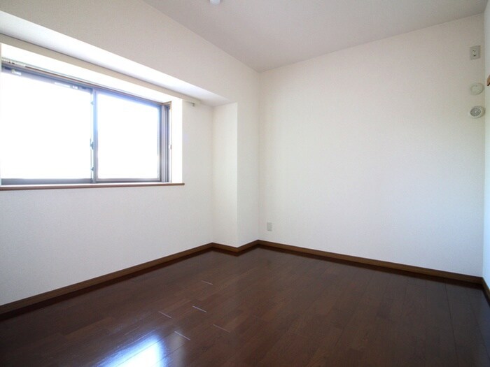 物件内観写真9　(室内からの展望)