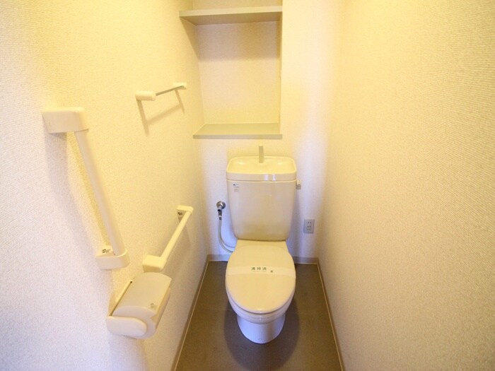 物件内観写真15　(トイレ)