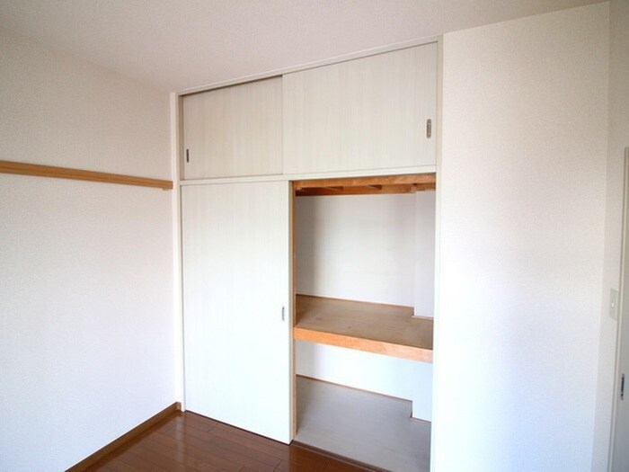 物件内観写真15　(収納)
