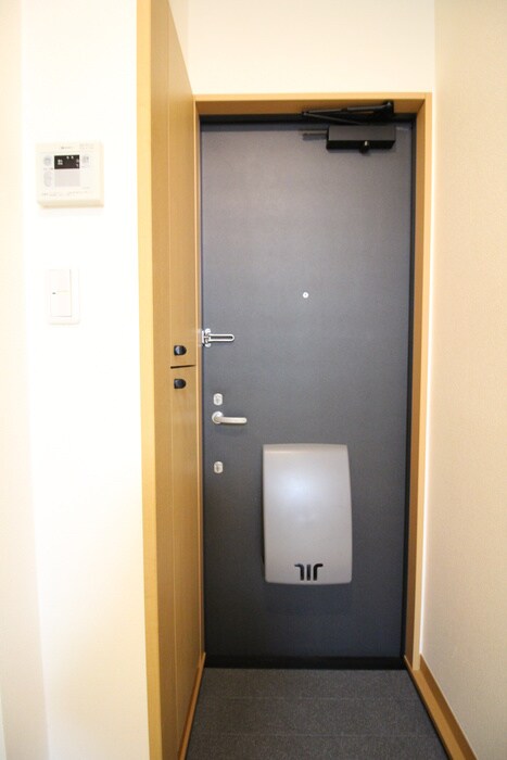 物件内観写真14　(玄関)