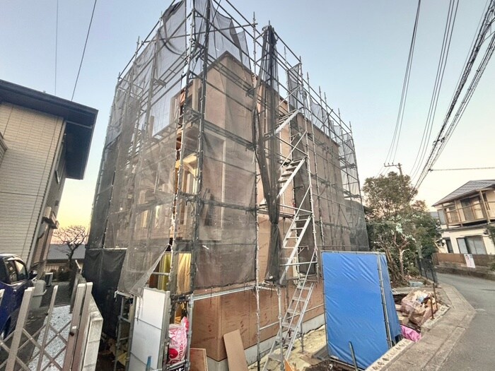 物件外観写真4　(建築中)