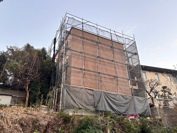 物件外観写真5　(建築中)