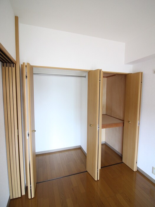 物件内観写真15　(収納)