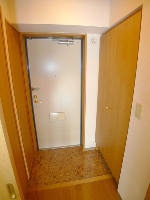 物件内観写真20　(玄関)