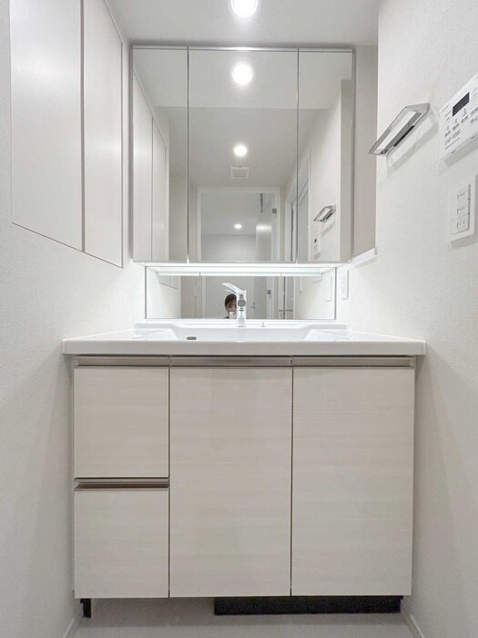 物件内観写真11　(洗面)