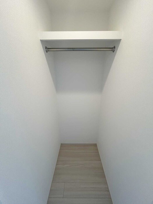 物件内観写真15　(収納)