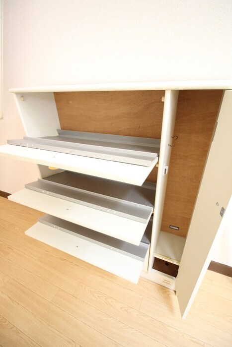 物件内観写真16　(靴箱)