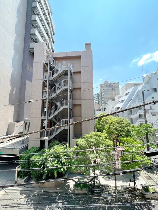 物件内観写真22　(室内からの展望)