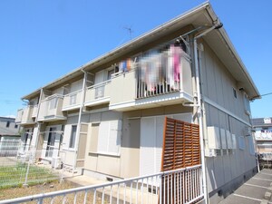 クレール北上尾外観写真