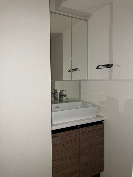 物件内観写真11　(洗面)