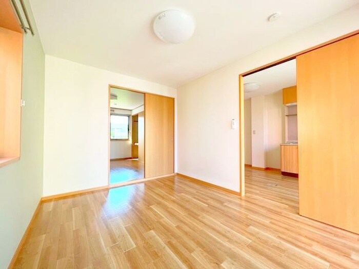 物件内観写真6　(居室)