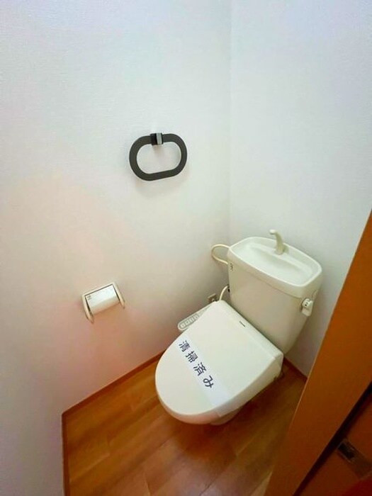 物件内観写真11　(トイレ)