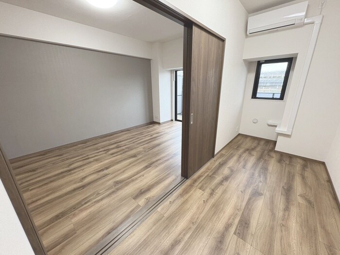 物件内観写真9　(居室)