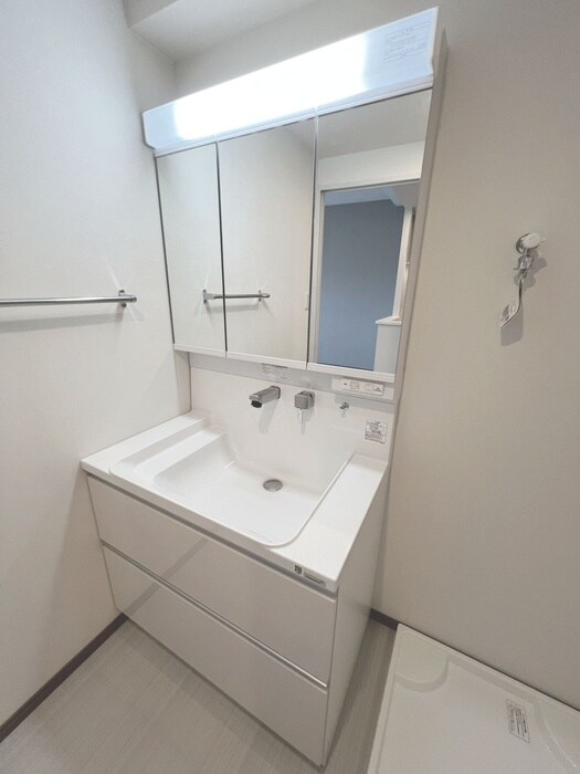 物件内観写真12　(洗面)